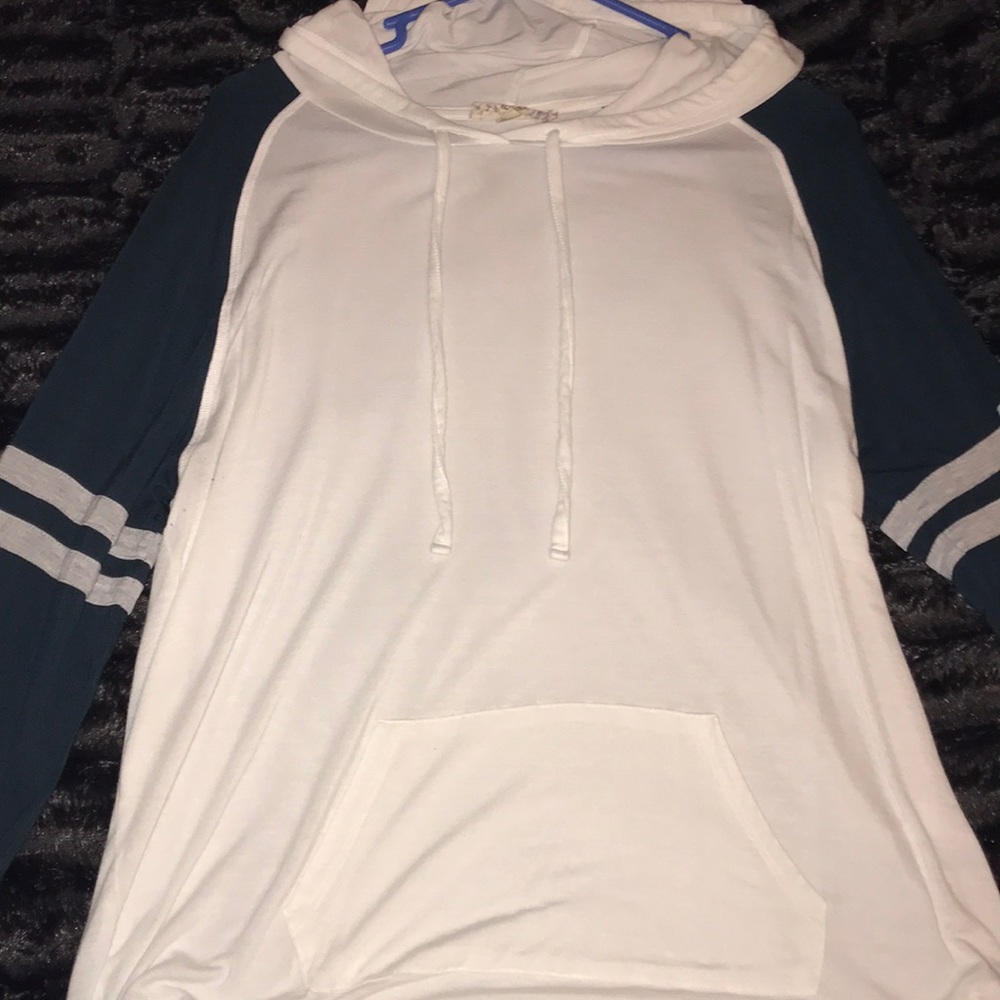 Long sleeve hooded top